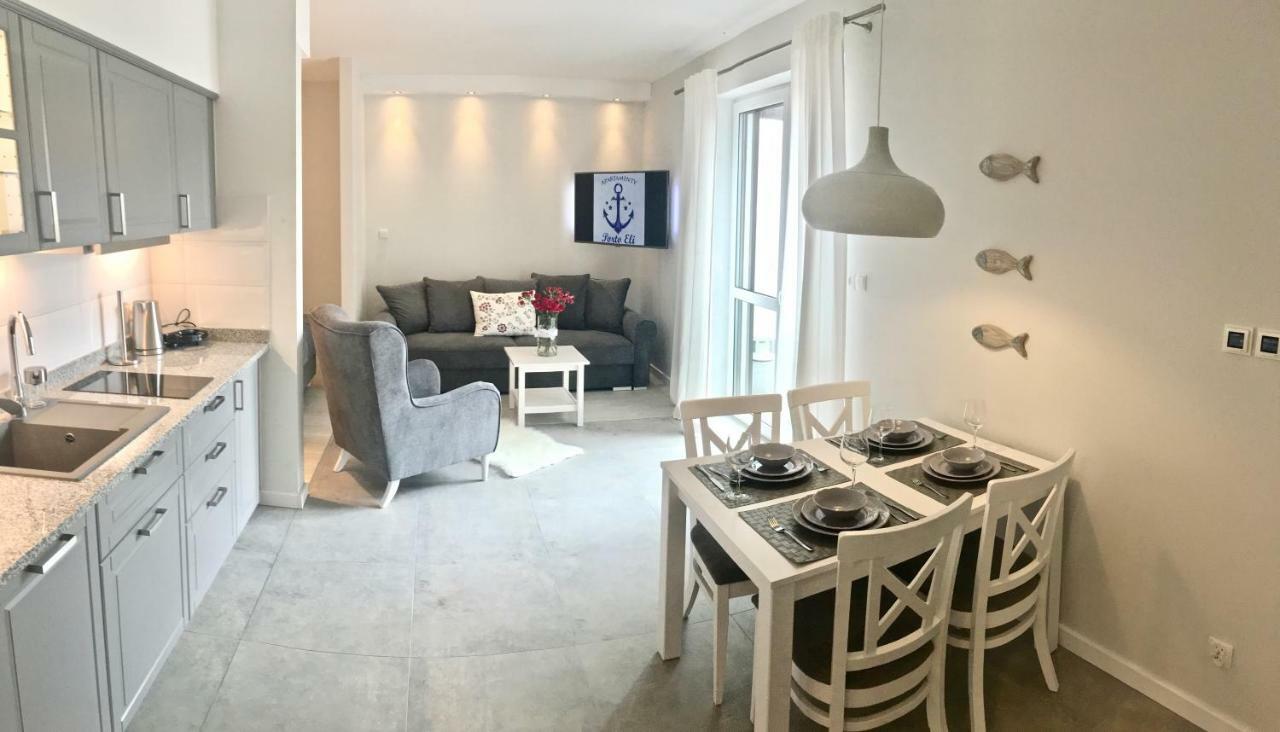 Apartamenty Porto Eli Рови Екстериор снимка